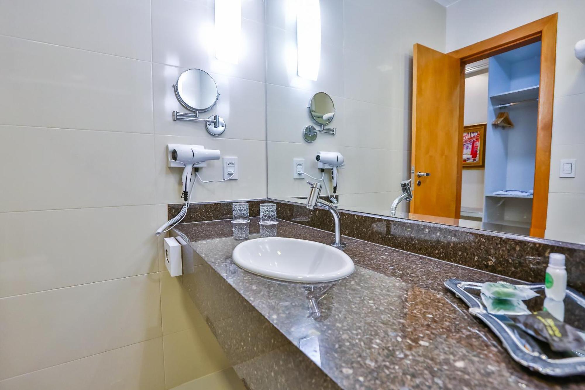 Golden Lis Hotel Boutique — Photos 1